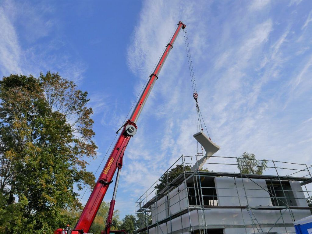 Oktober 2018 - Neubau Einfamilienhaus, Petershagen - Decken- und Treppenverlegung